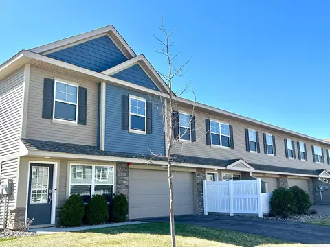 8042 Abercrombie Ln, Woodbury, MN 55129