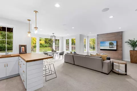 Living - 6505 Hawks Pointe Ln, Excelsior, MN 55331 photo 3 of 3