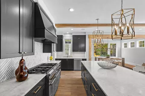 Kitchen - 6505 Hawks Pointe Ln, Excelsior, MN 55331 photo 3 of 5