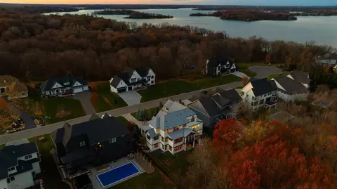 View/Area - 6505 Hawks Pointe Ln, Excelsior, MN 55331 photo 1 of 3