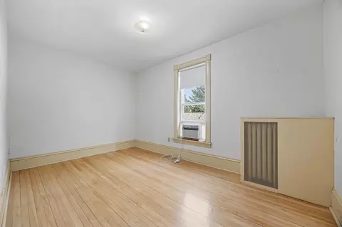 Bedroom - 1121 4th Ave S, Fargo, ND 58103 photo 8 of 13
