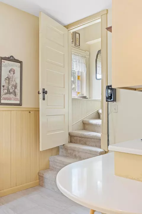 Entry Way - 1121 4th Ave S, Fargo, ND 58103 photo 6 of 7