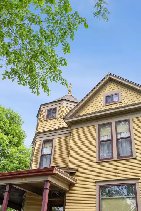 Exterior - 1121 4th Ave S, Fargo, ND 58103 photo 3 of 11