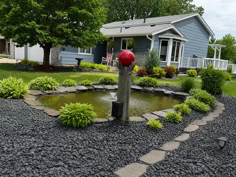 8258 169th St W, Lakeville, MN 55044