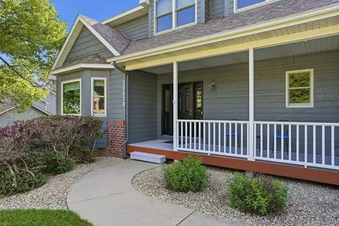 20628 Jura Trl, Lakeville, MN 55044