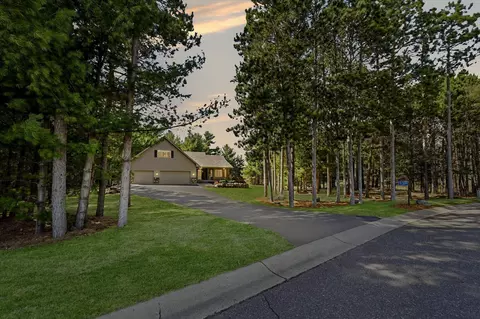 37324 Heritage Way, North Branch, MN 55056