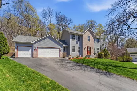 4030 Woodhill Ct, Rockford, MN 55373