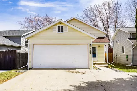 742 47 12 St S, Fargo, ND 58103