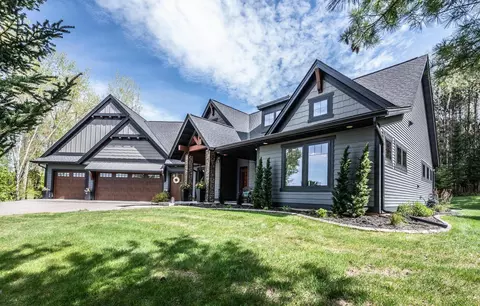 5211 Trading Post Trl S, Afton, MN 55001