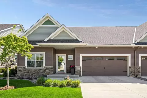 121 Vista Way, Waconia, MN 55387