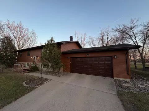 Exterior - 5606 53rd Ave N, Harwood, ND 58042 photo 3 of 10