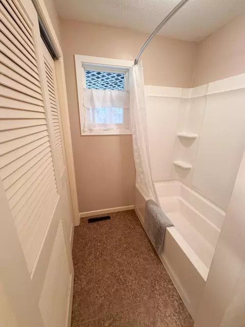 Bath - 5606 53rd Ave N, Harwood, ND 58042 photo 2 of 2