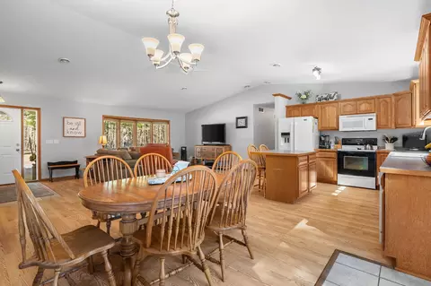 Dining - 4225 Eagles Nest Rd, Webster, WI 54893 photo 2 of 2