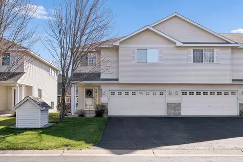 22425 Evergreen Cir, Forest Lake, MN 55025