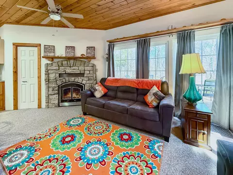 Living - 18286 Johnson Rd, Brainerd, MN 56401 photo 2 of 4