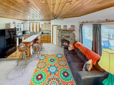Living - 18286 Johnson Rd, Brainerd, MN 56401 photo 1 of 4