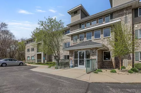 16510 Tranquility Ct SE #101, Prior Lake, MN 55372