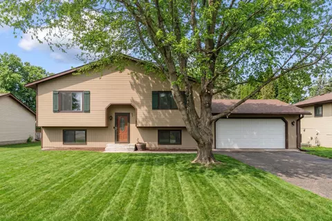 1700 Pioneer Ln, White Bear Township, MN 55110