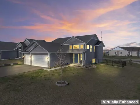 380 Cross Cir, Dundas, MN 55019