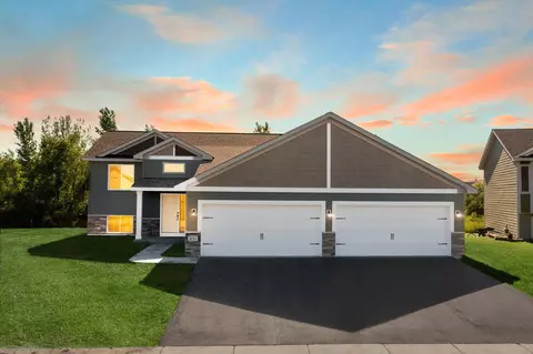 3262 Nottingham Rd S, Saint Cloud, MN 56301