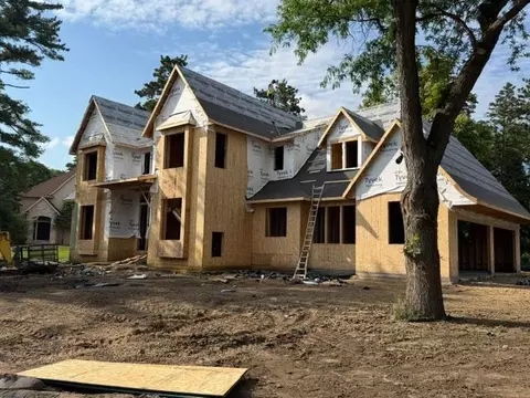 11044 Bell Oaks Estate Rd, Eden Prairie, MN 55347