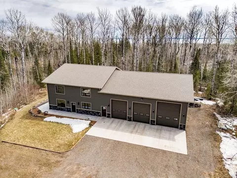 5174 Upper Peterson Rd, Duluth, MN 55804