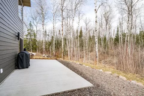 Exterior - 5174 Upper Peterson Rd, Duluth, MN 55804 photo 5 of 6