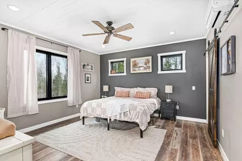 Bedroom - 5174 Upper Peterson Rd, Duluth, MN 55804 photo 1 of 6
