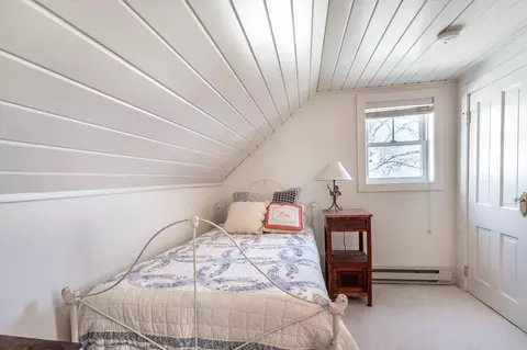 Bedroom - 19648 County Highway 57, Vining, MN 56588 photo 4 of 8