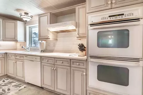 Kitchen - 19648 County Highway 57, Vining, MN 56588 photo 4 of 7