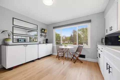 Kitchen - 1778 Gabbro Trl, Eagan, MN 55122 photo 4 of 6