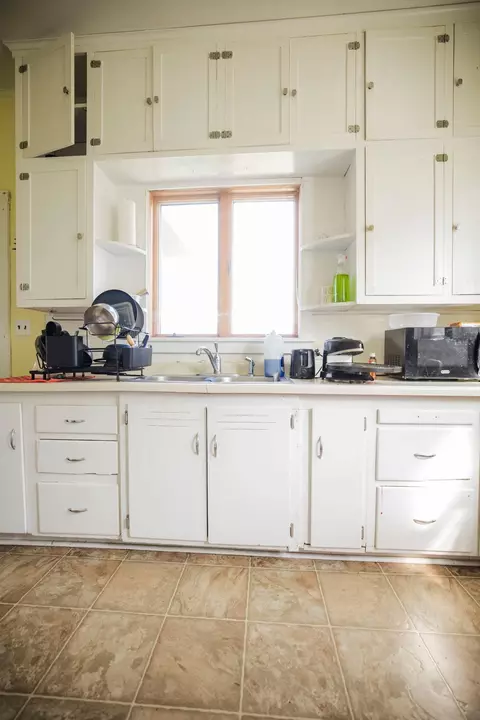 Kitchen - 107 E 4th St, Morris, MN 56267 photo 4 of 5