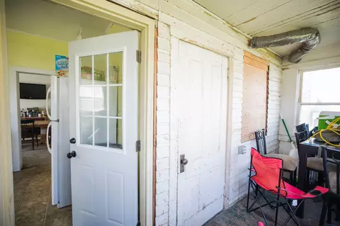 Entry Way - 107 E 4th St, Morris, MN 56267 photo 1 of 3