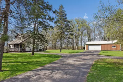 944 70th Ave, Roberts, WI 54023