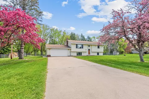 15133 Taylor St NE, Ham Lake, MN 55304