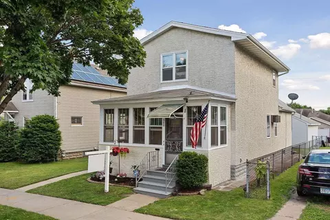 680 Juno Ave, Saint Paul, MN 55102