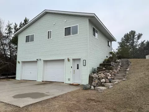 1028 Woodward Dr SW, Bemidji, MN 56601
