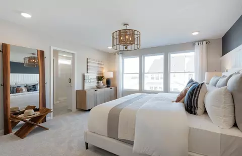 9228 Larimar Trl, Eden Prairie, MN 55347