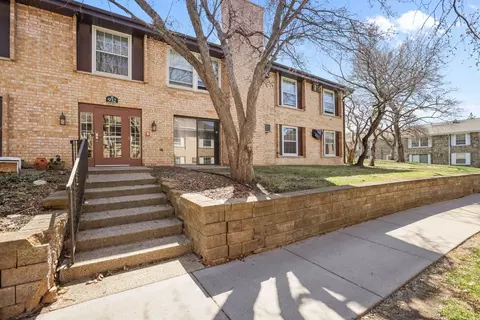 932 Westbrooke Way #3, Hopkins, MN 55343