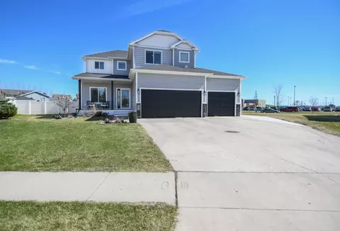 3509 Loberg Ln, West Fargo, ND 58078