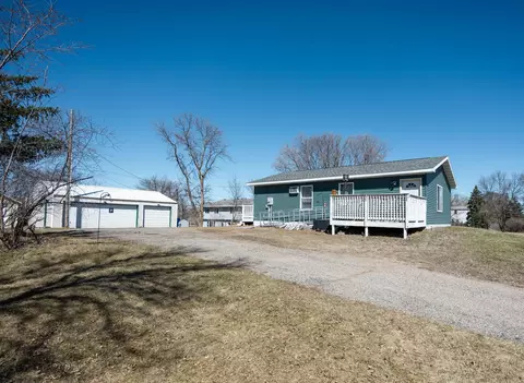 208 Minnesota Ave, Detroit Lakes, MN 56501