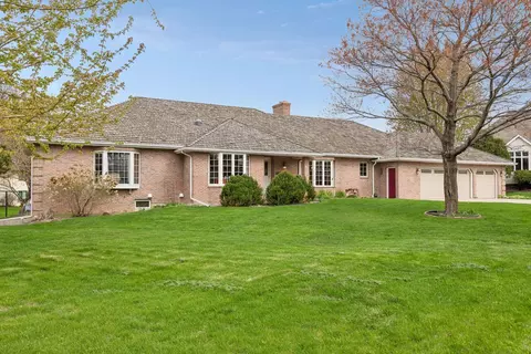 3306 Belden Dr, Saint Anthony, MN 55418