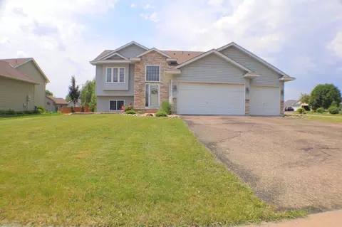 7331 Lamont Ave NE, Albertville, MN 55301