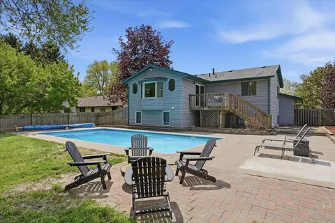 7449 Jeffery Ln S, Cottage Grove, MN 55016