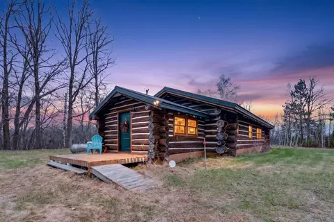 10972 River Rd, Jacobson, MN 55752
