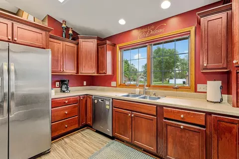 Kitchen - 29107 Danel Ave, Randolph, MN 55065 photo 1 of 4