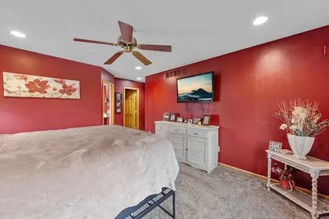 Bedroom - 29107 Danel Ave, Randolph, MN 55065 photo 1 of 6