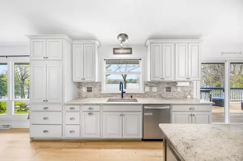 Kitchen - 429 Reflection Rd, Apple Valley, MN 55124 photo 3 of 5