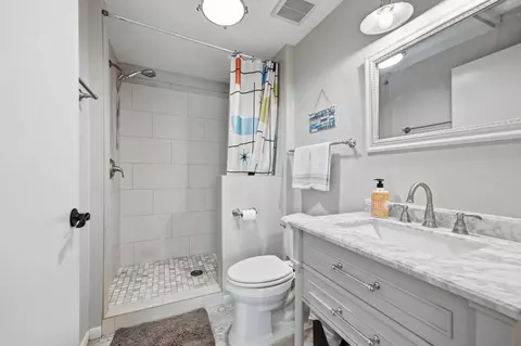 Bath - 429 Reflection Rd, Apple Valley, MN 55124 photo 1 of 3