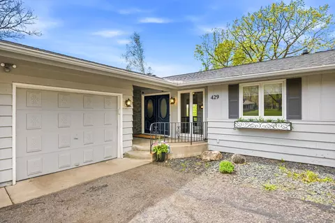Exterior - 429 Reflection Rd, Apple Valley, MN 55124 photo 5 of 7